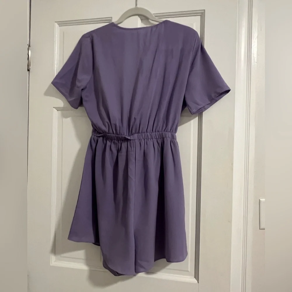 V Neck Self Tie Front Short Romper Playsuit - Picture 7 of 7